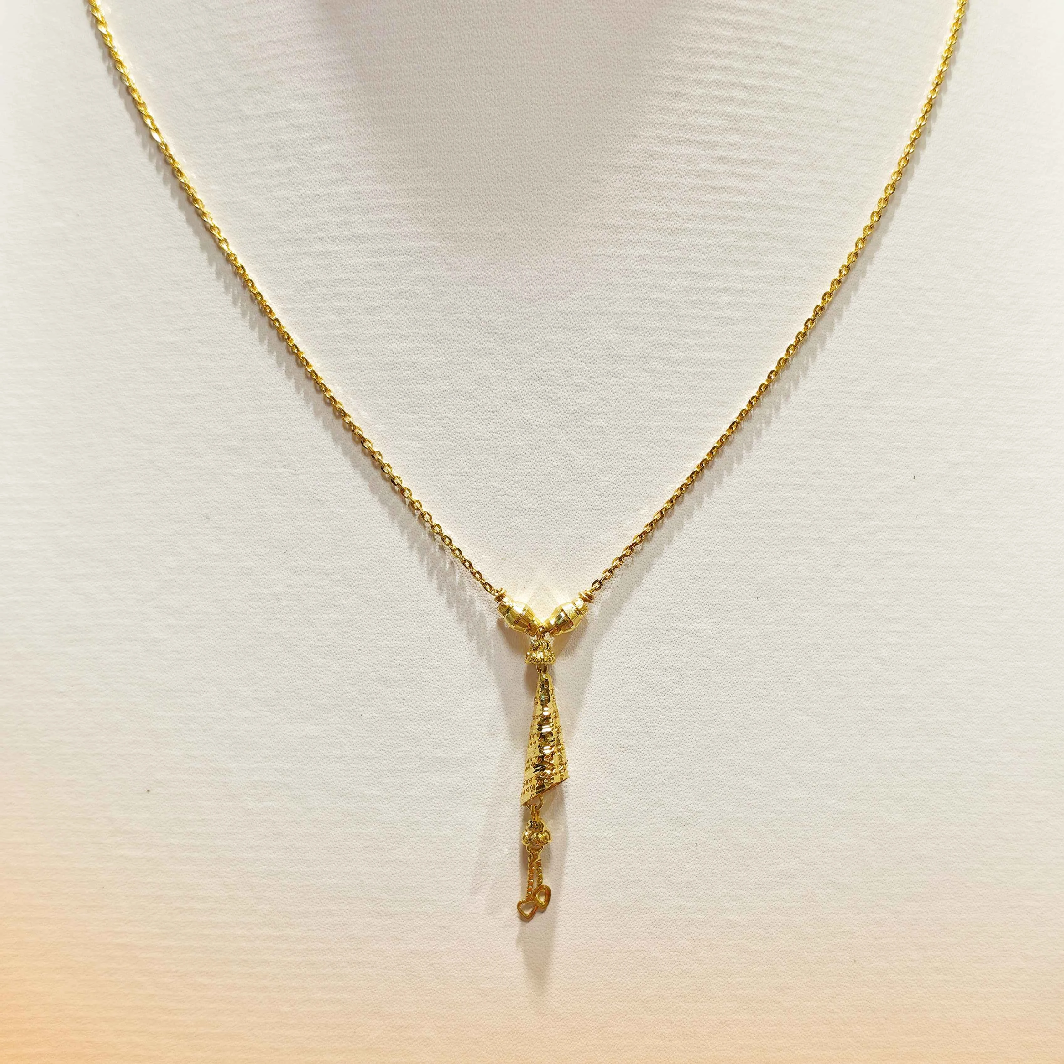 9KT DOKIA CHAIN