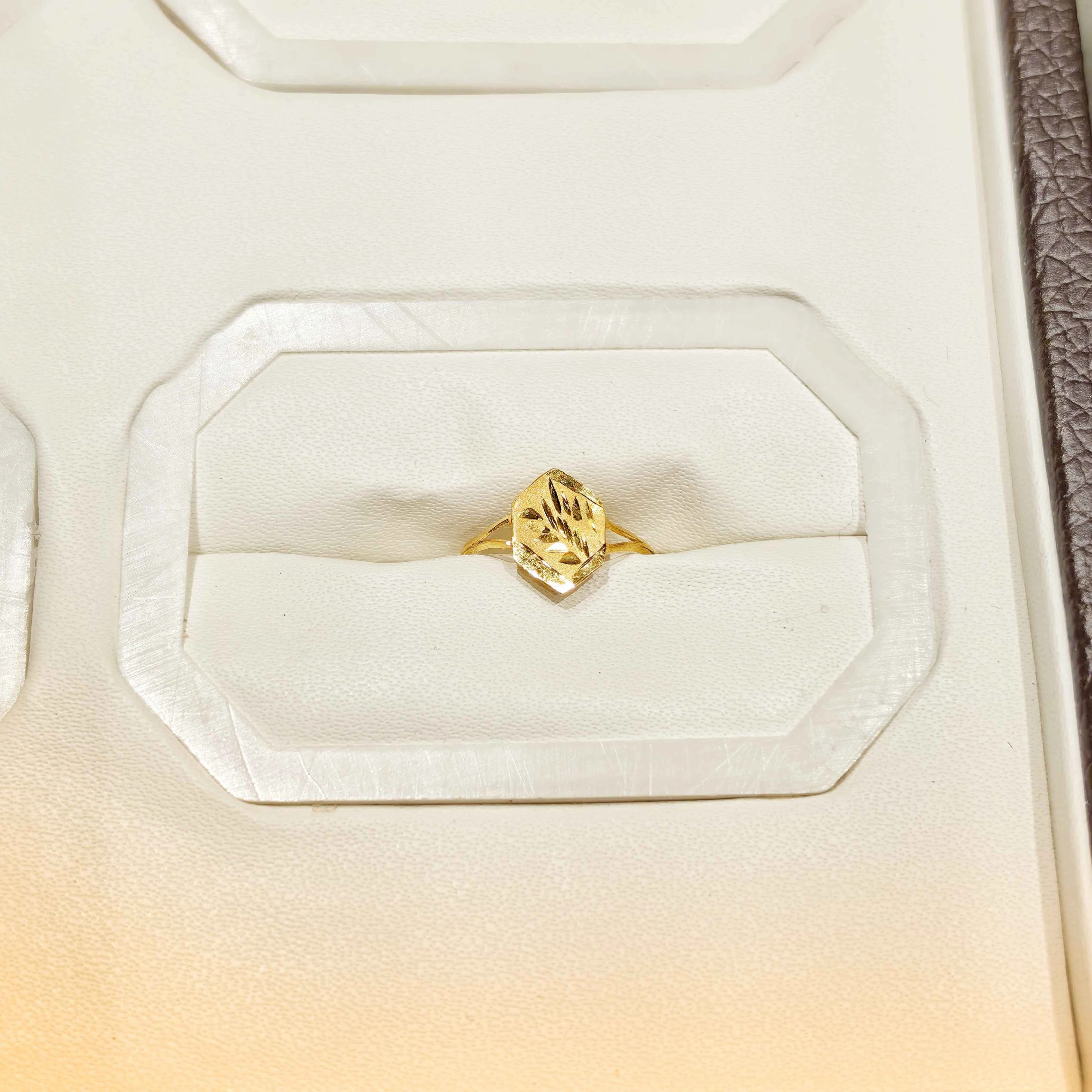 9KT BABY RING