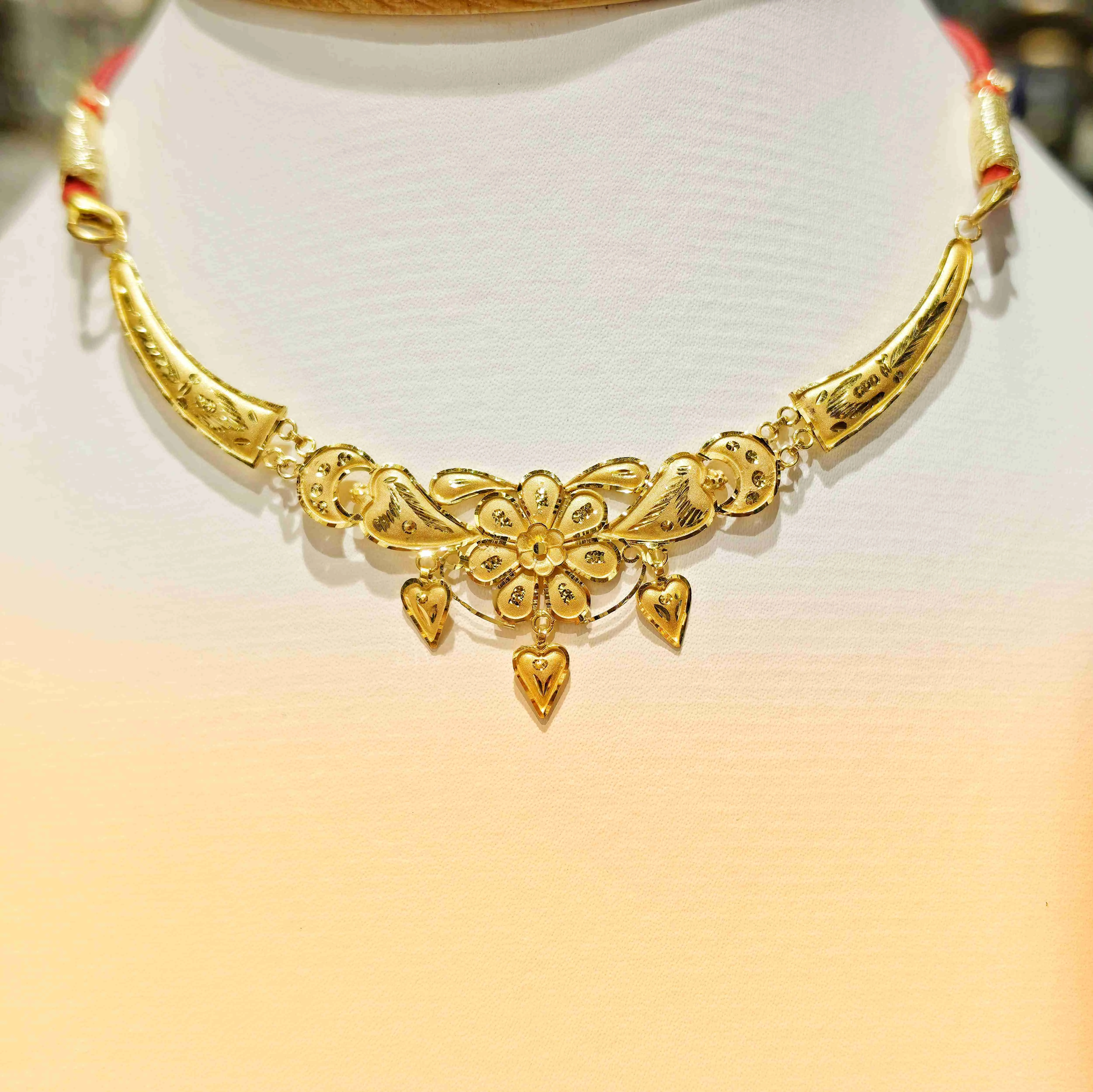 9KT NECKLACE