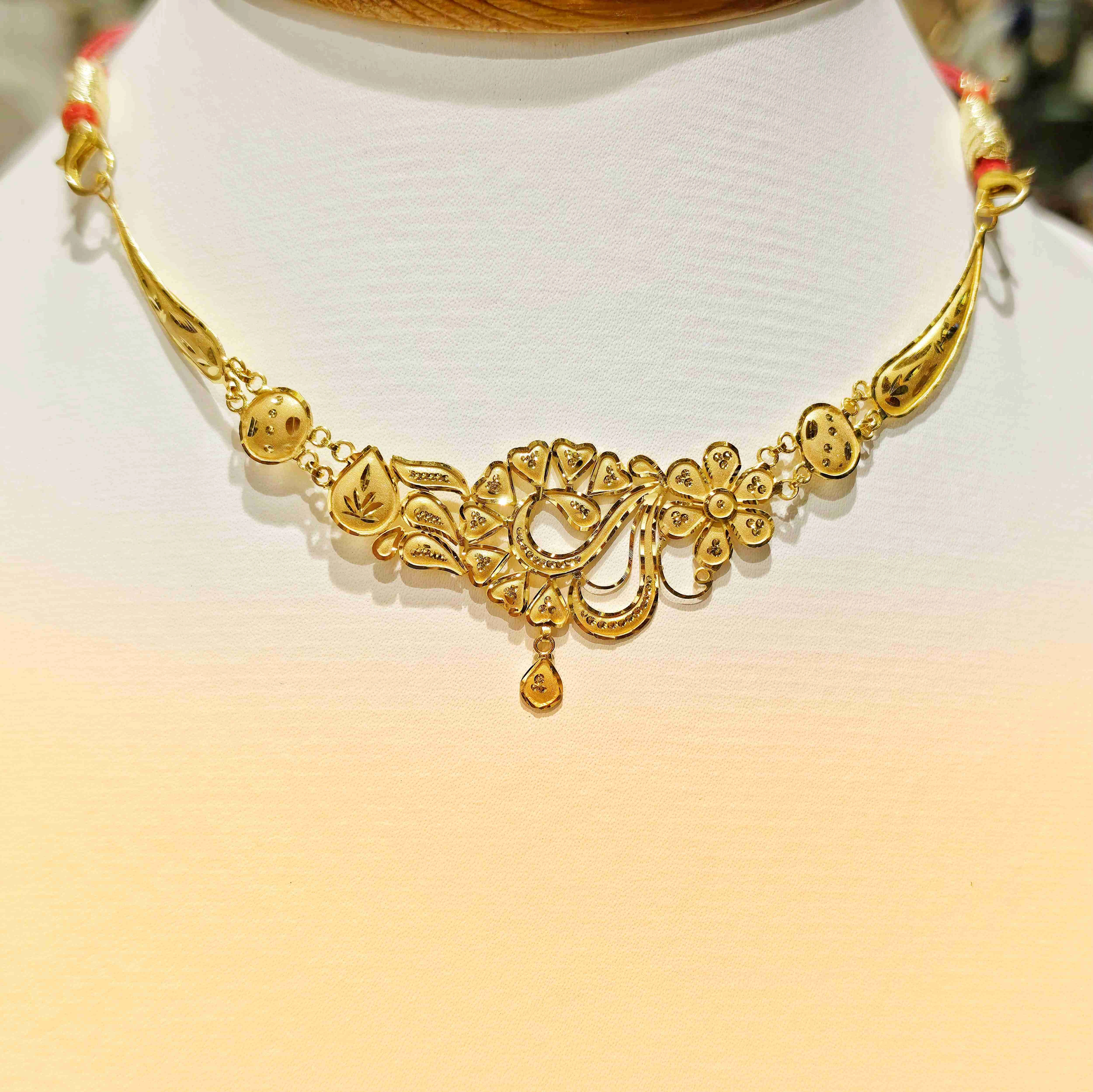 9KT NECKLACE